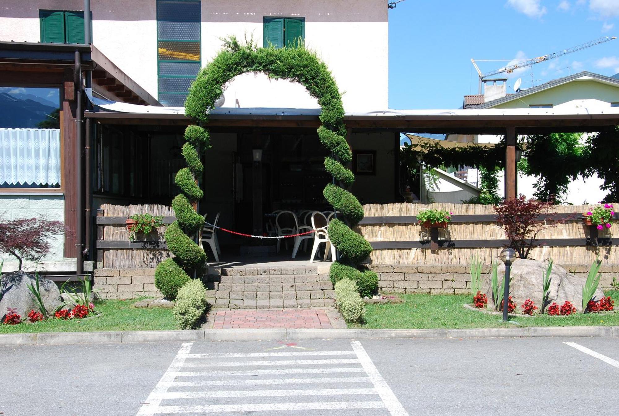 Albergo Baffo Chiuro Экстерьер фото